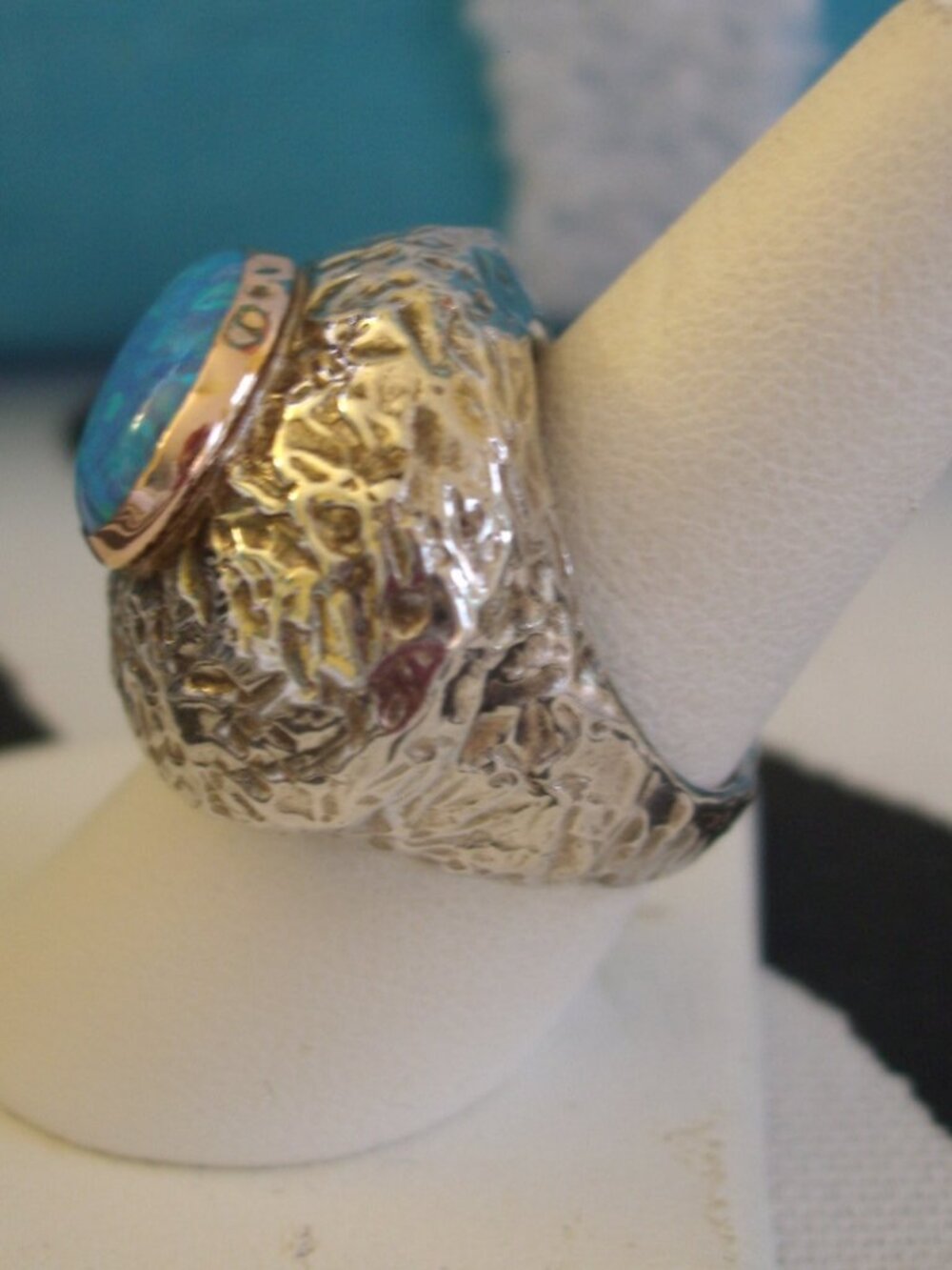 LAB CREATED OPAL AND 925 STERILVER SILVER RING SIZE 8 NEW - Picture 2 of 3